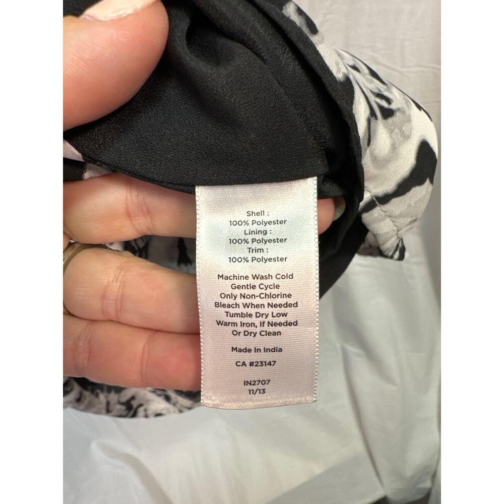 Talbots Black and White Floral Dress Size 6P - Picture 4 of 5